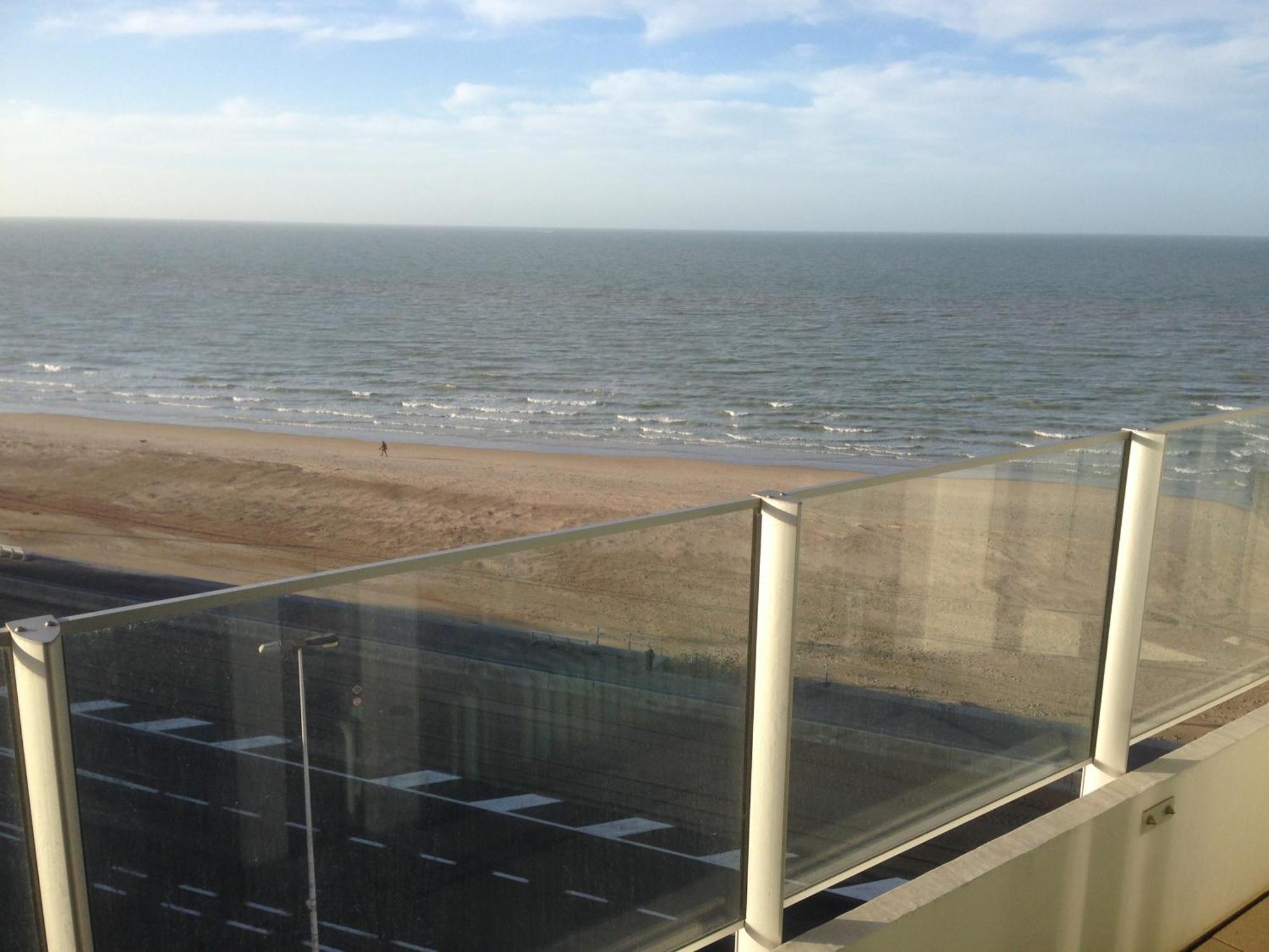Apartment Raversijde With Seaview Oostende Exterior foto